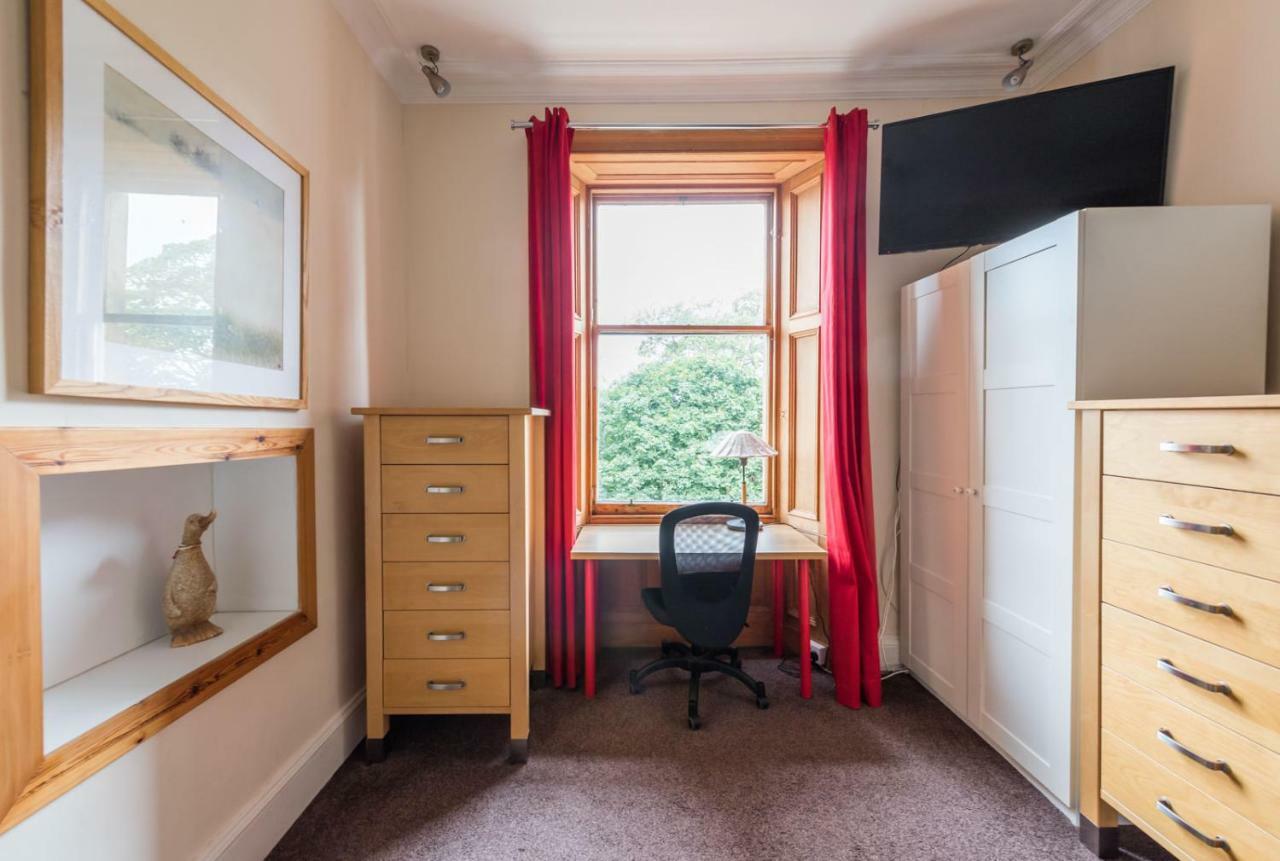 3 Bed Overlooking Meadows Park Эдинбург Экстерьер фото